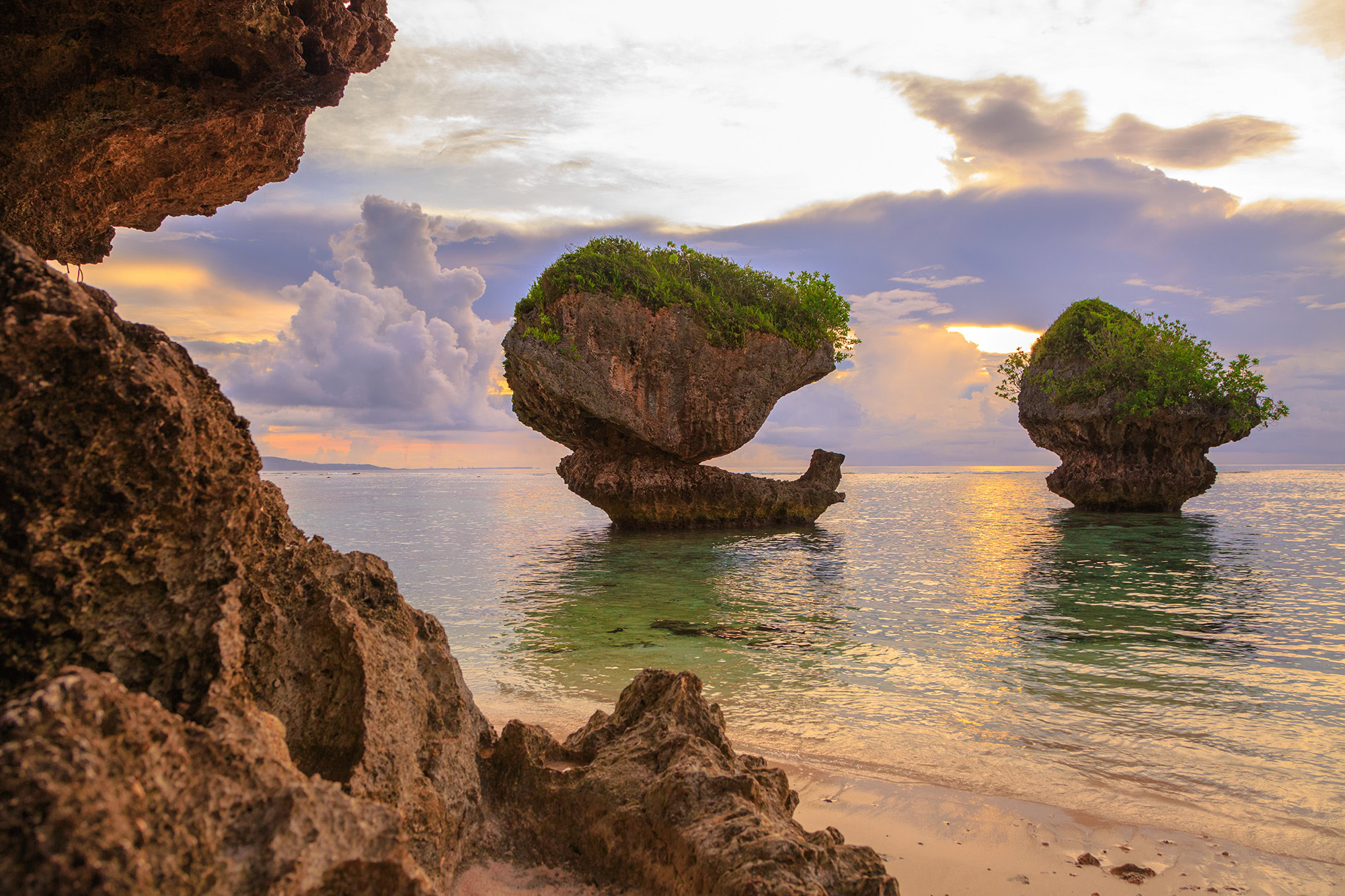 Mushroom Rocks, Guam